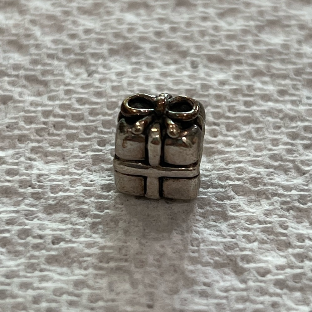 Pandora Silver Gift Box Charm